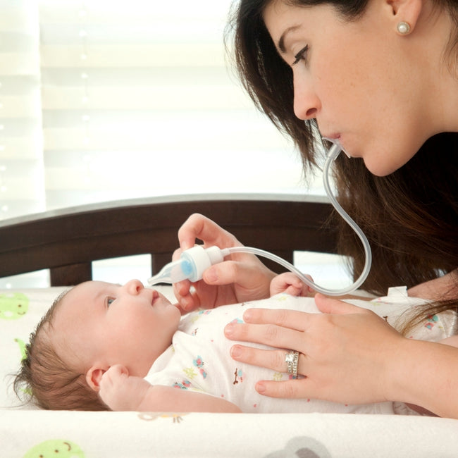Aspirador nasal infantil Breathe-EEZ de Nuby con estuche de viaje