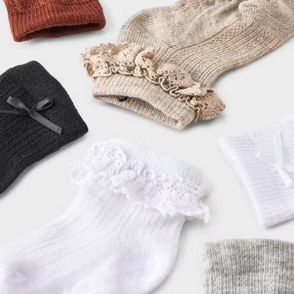 Calcetines tobilleros con lazo y volantes para niña pequeña (paquete de 6) - Cat & Jack